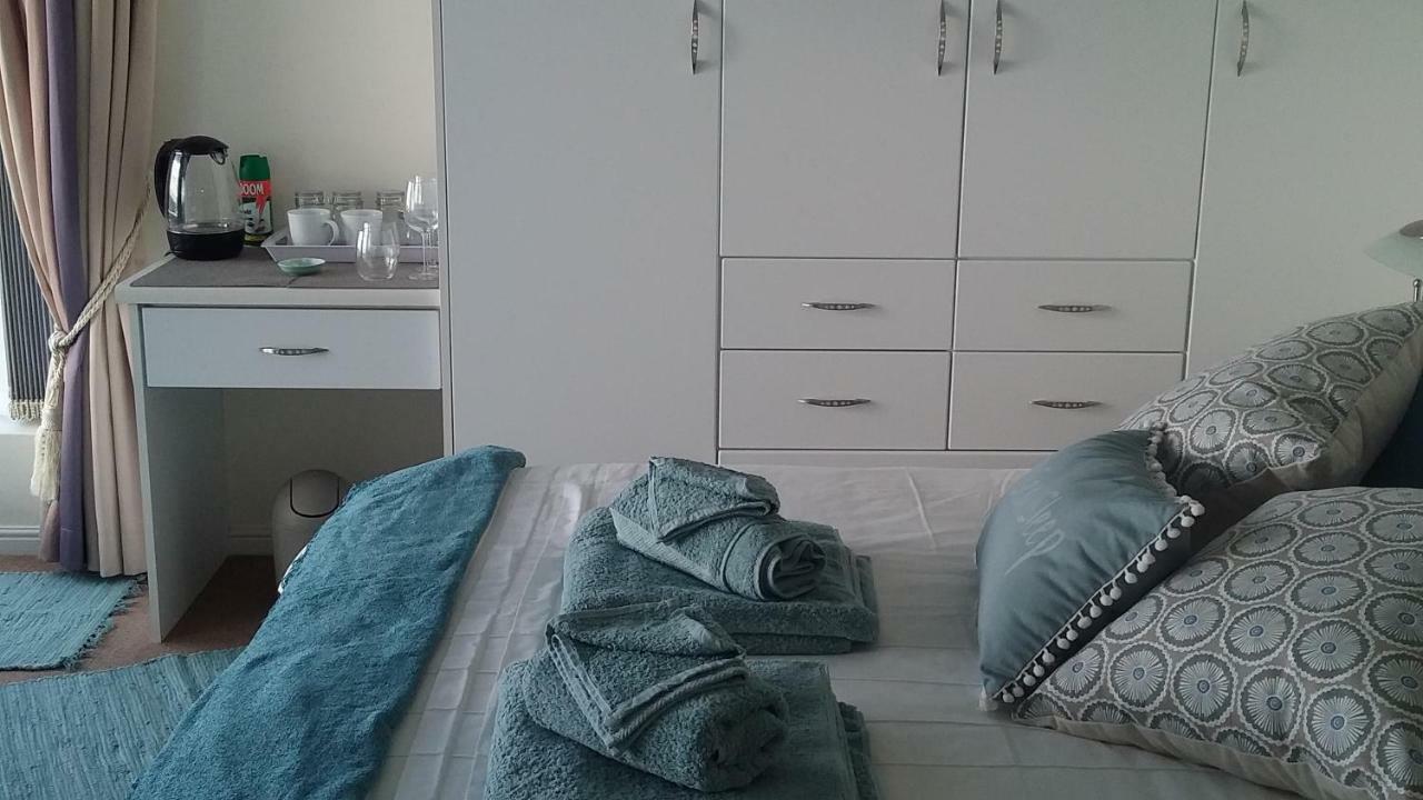 Bed and Breakfast Wave Dancer Gansbaai Exterior foto